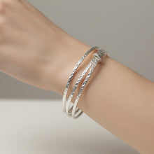 Load image into Gallery viewer, Inquieta Bangle Set - Handmade Hammered .925 Sterling Silver Bangles in Mexican Silver
