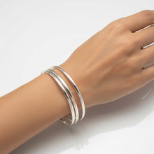 Load image into Gallery viewer, Tradicional Bangle Set - Handmade 3 Piece .925 Sterling Silver Bangle Set in Mexican Silver
