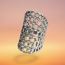 Load image into Gallery viewer, Encadenado Ring – Linked Chain Statement in .925 Sterling Silver
