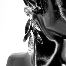 Load image into Gallery viewer, La-Rama-Earrings-2---MEXICAN-TREASURES
